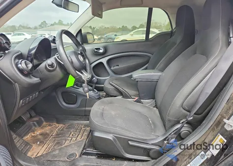 2016 Smart Fortwo z USA, uszkodzony, nr VIN WMEFJ5DA7GK068769